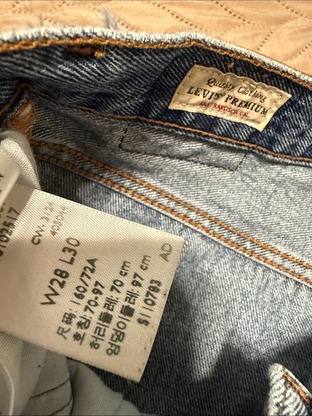 LEVIS 501 - Picture 2 of 4